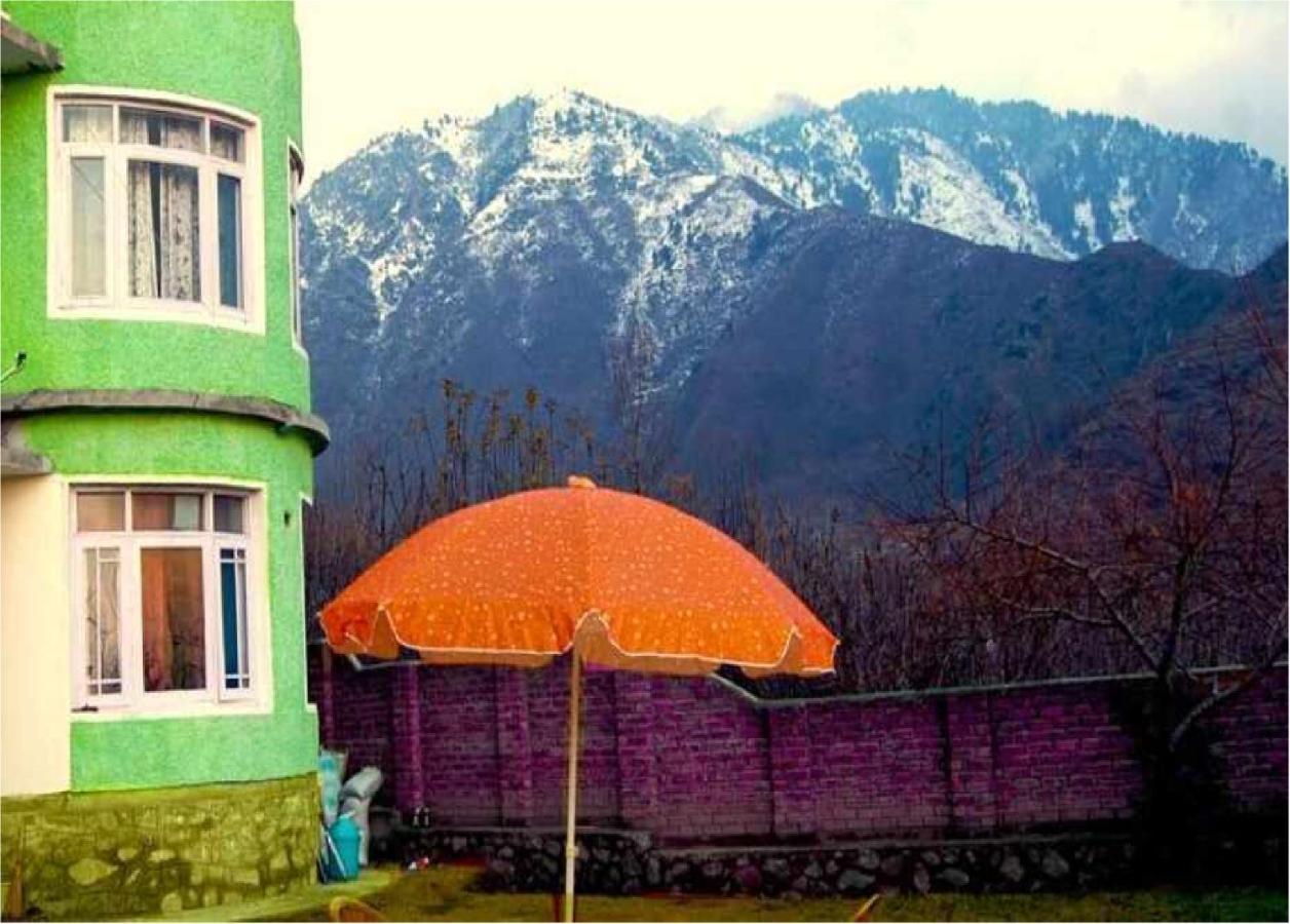 Calm Holiday Inn Srinagar  Luaran gambar