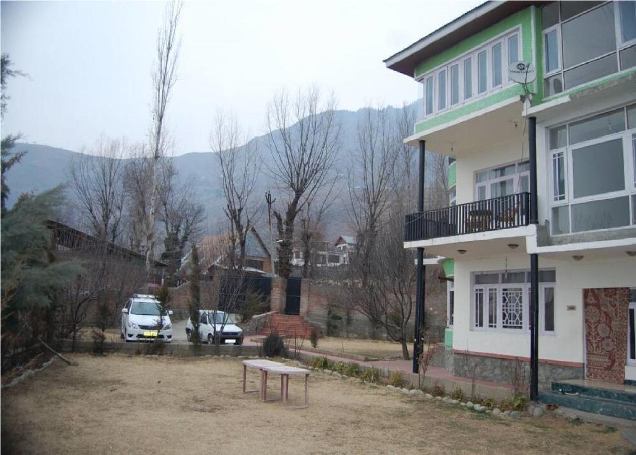 Calm Holiday Inn Srinagar  Luaran gambar