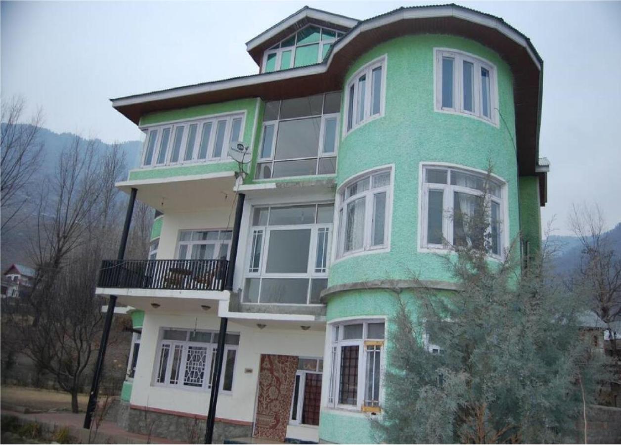 Calm Holiday Inn Srinagar  Luaran gambar