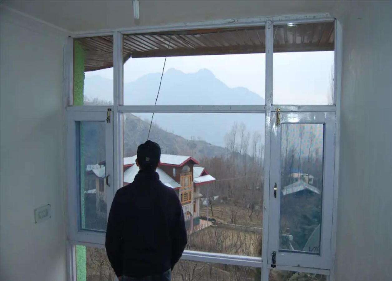 Calm Holiday Inn Srinagar  Luaran gambar