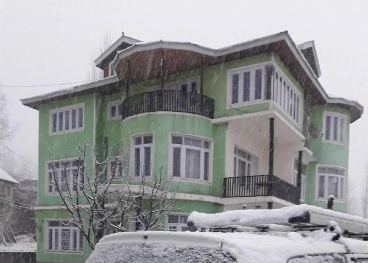 Calm Holiday Inn Srinagar  Luaran gambar